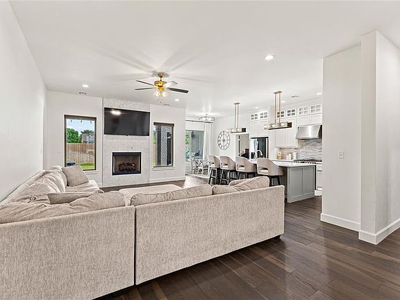 4th image of 2706 Cloud Nine Cir
