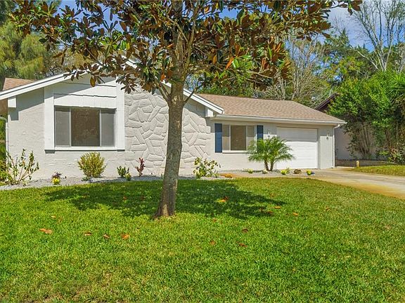 3rd image of 8301 Mill Creek Ln