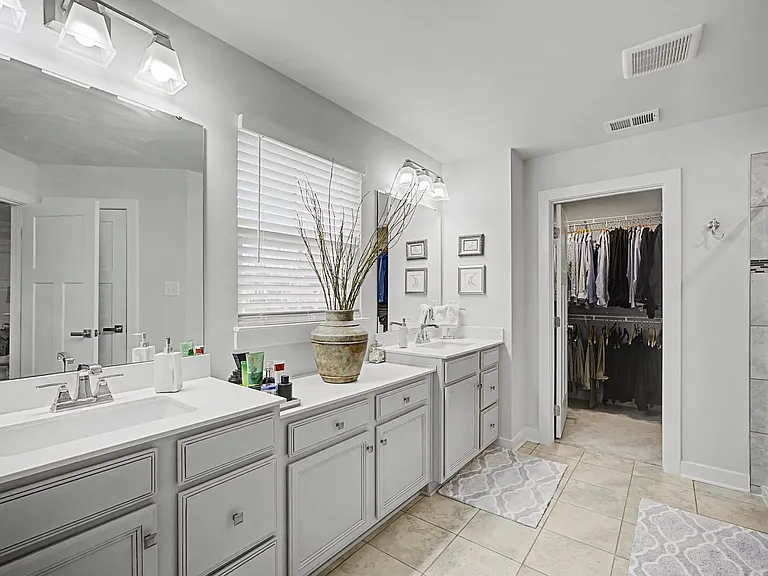18307 Sagamore Dr — Photo 42