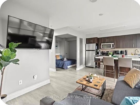 5th image of 215 Fort York Blvd #620