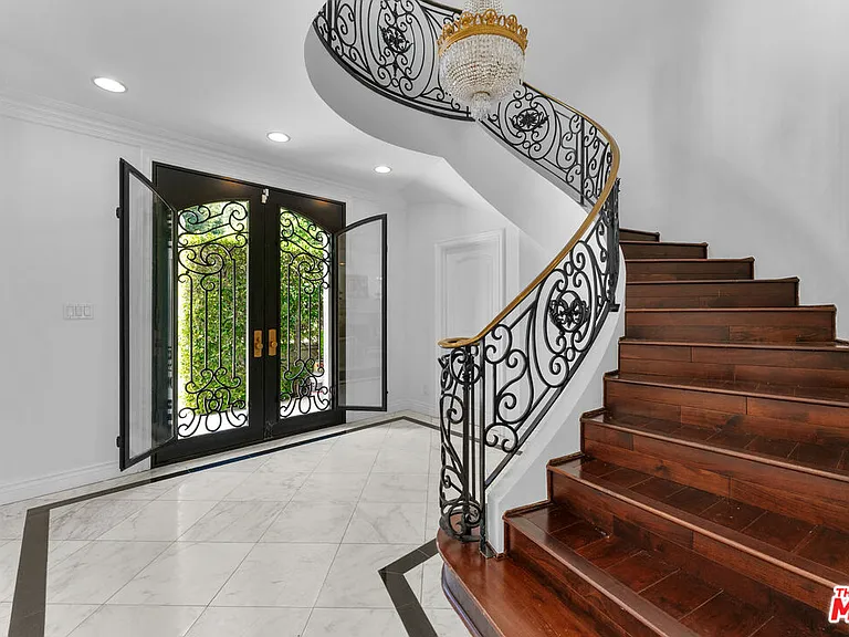 10914 Bellagio Rd — Photo 3