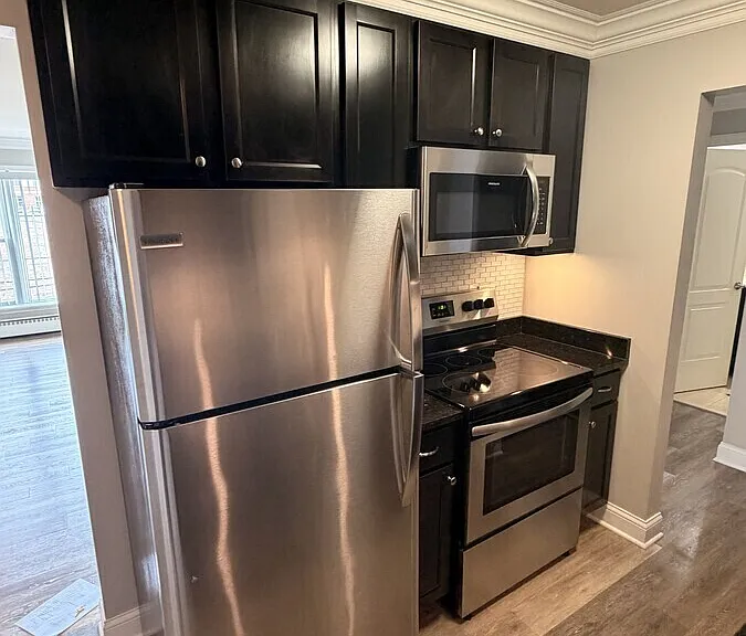 910 Curtiss St #12 — Photo 2