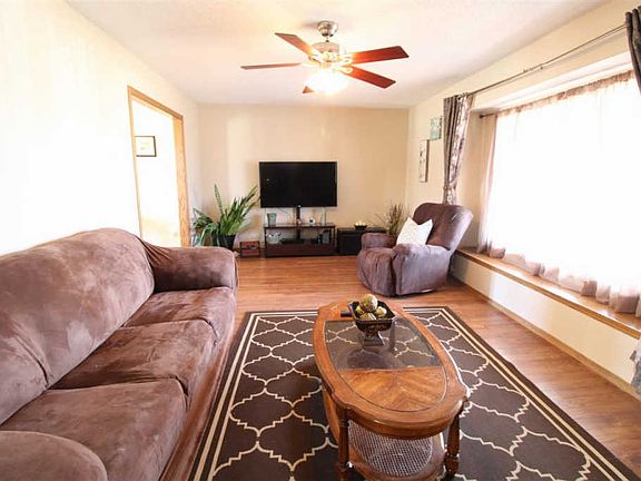 4th image of 237 Windward Dr