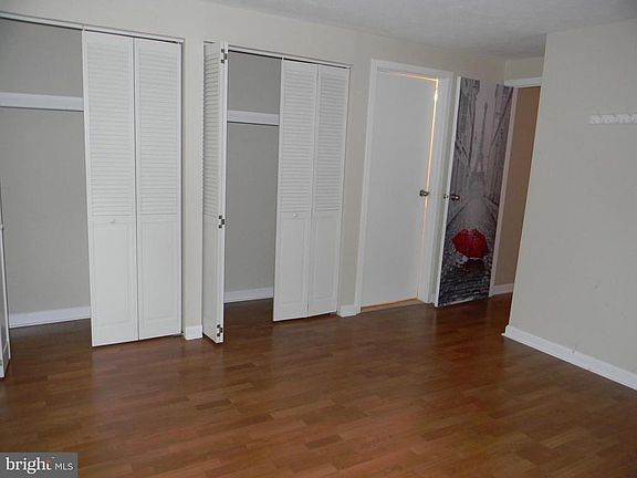 5th image of 1358 Jamestown Dr