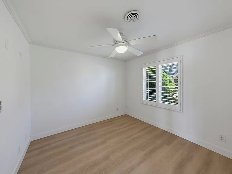 20361 Fee Ln — Photo 13