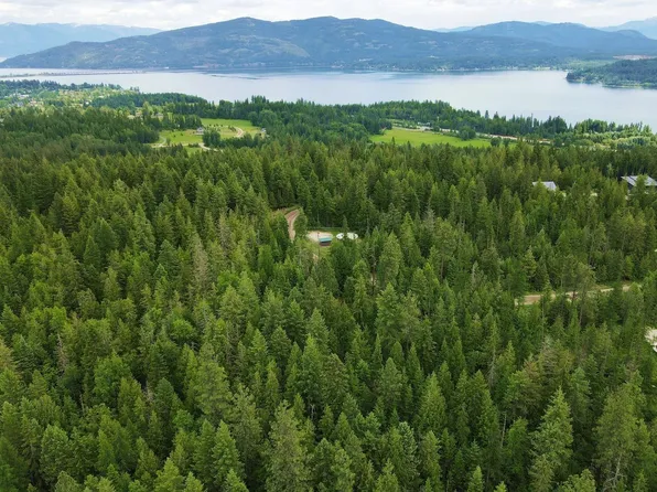 Nna Cedar Rdg, Dover, ID 83825