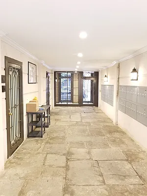 Rented by Sky Management | media 19