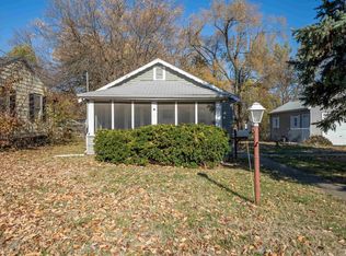 729 E Seneca Pl, Peoria, IL 61603