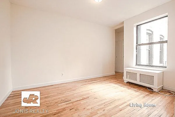 Rented by Jonis Realty | media 1