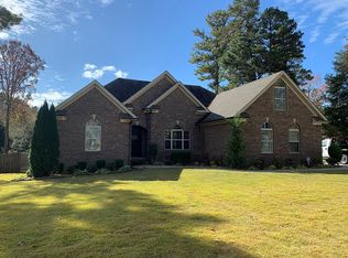 18 Birkdell Dr, Russellville, AL 35654