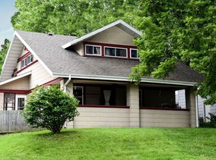 820 E 2nd St, Dixon, IL 61021