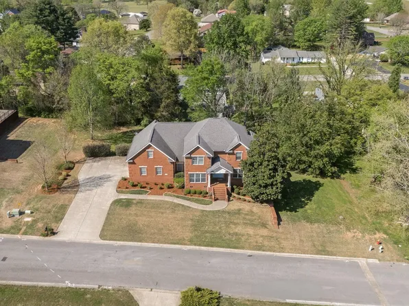 913 Dogwood Dr, Fayetteville, TN 37334