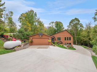 2691 Mayline Dr, Green Bay, WI 54311