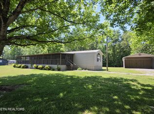 1475 Old Chisholm Trl, Dandridge, TN 37725
