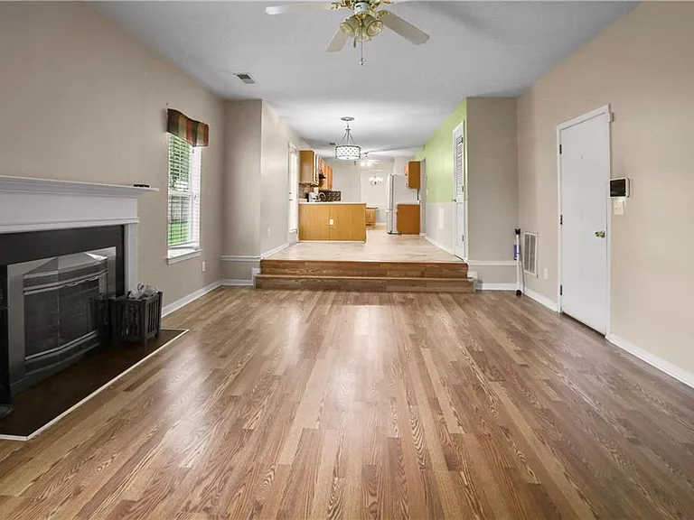 2224 Eagles Nest Cir — Photo 17