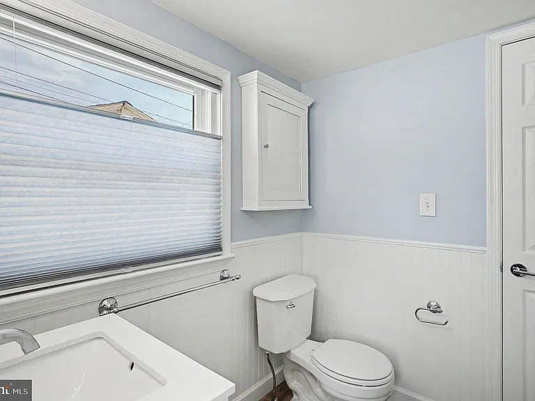 210 E 11th Ave — Photo 33