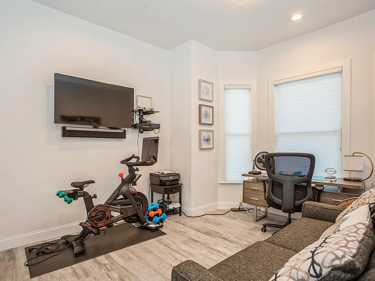 749 Dune Rd — Photo 13