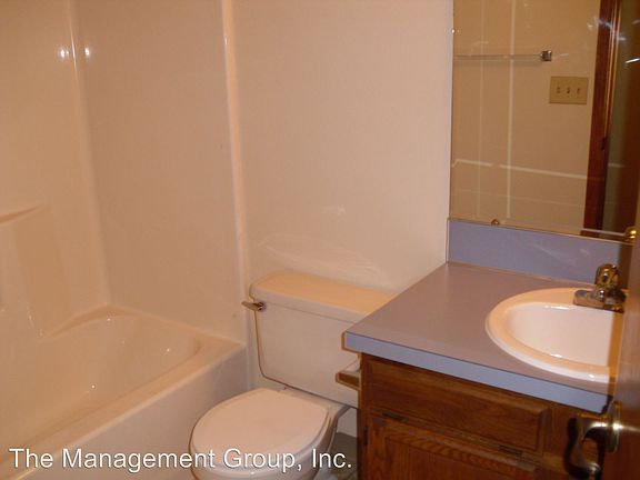 3rd image of 10507 NE 22nd St