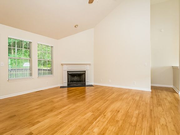 5th image of 5036 Countryside Dr