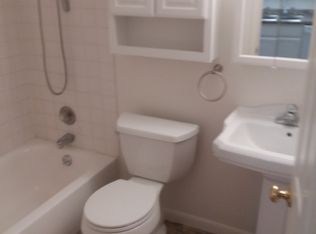 50 S Rocky River Dr APT 102, Berea, OH 44017