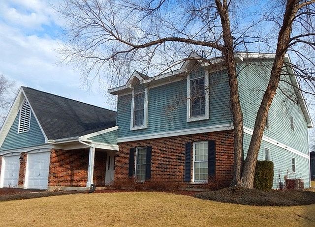 1st image of 322 N Thornwood Dr
