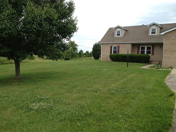 2nd image of 317 Wildwood Dr