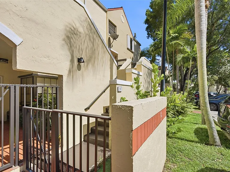8855 SW 131st Ct #202 — Photo 3