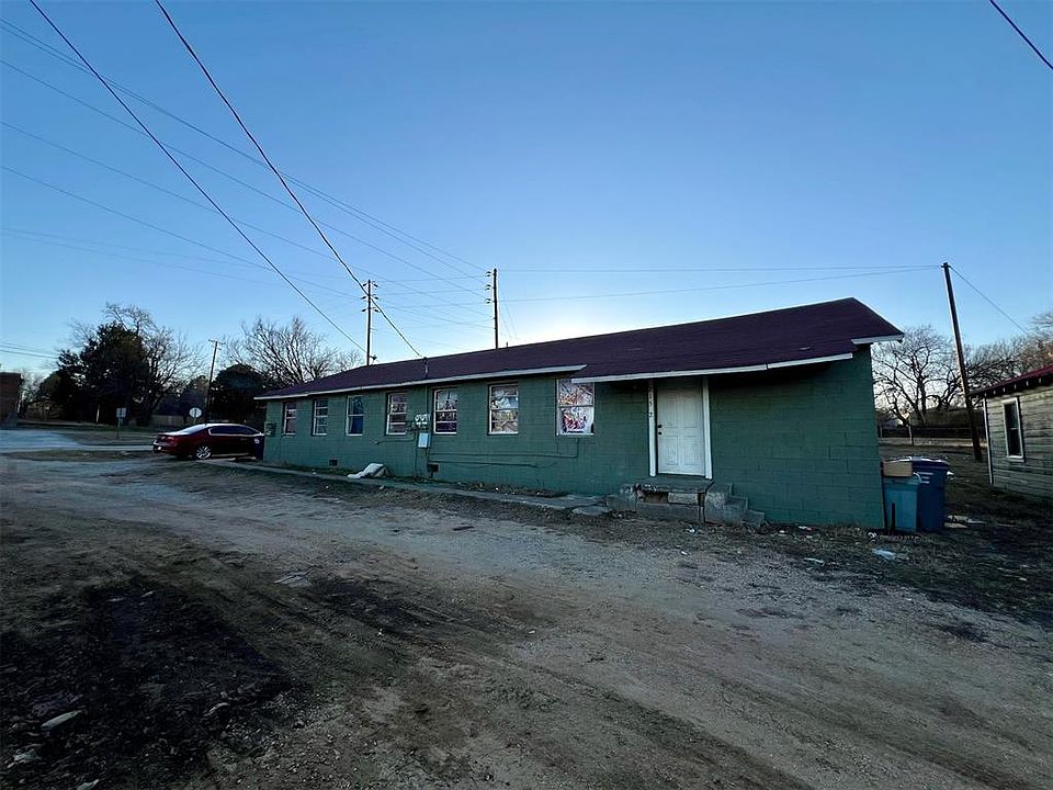 2nd image of 213 W 14th St