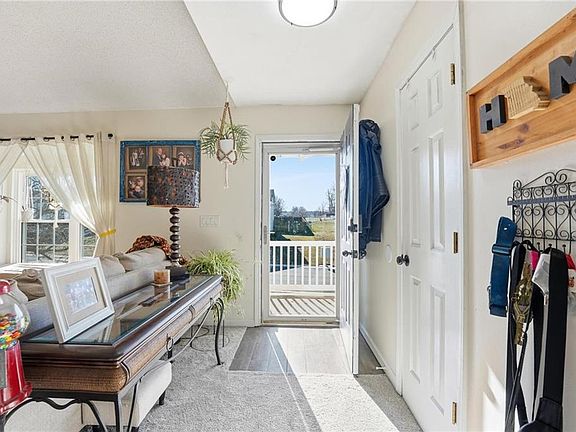 4th image of 714 Nelson Dr