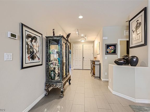 5th image of 6493 Mission Crest Ave