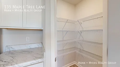 135 Maple Tree Ln Photo 1