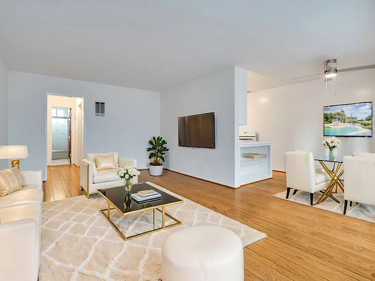 218 S Gale Dr — Photo 5