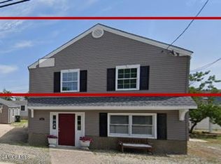 463 S Green St #B, Tuckerton, NJ 08087