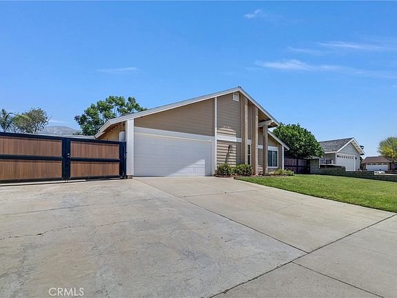 3rd image of 1183 Armando St