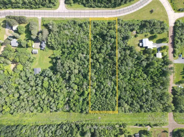 16 Lavaque Rd, Duluth, MN 55810