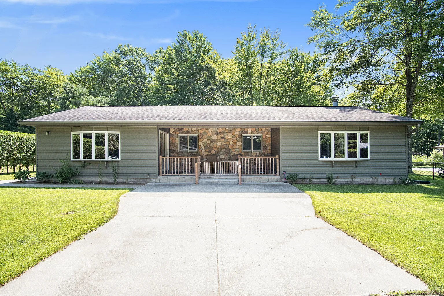 1714 N Grand Ave photo 1
