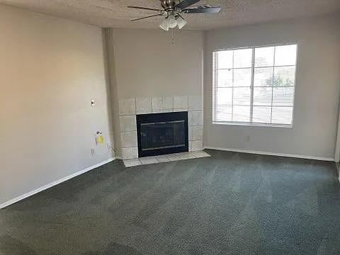 2 bed, 1090 sqft, $1,295 — Photo 2