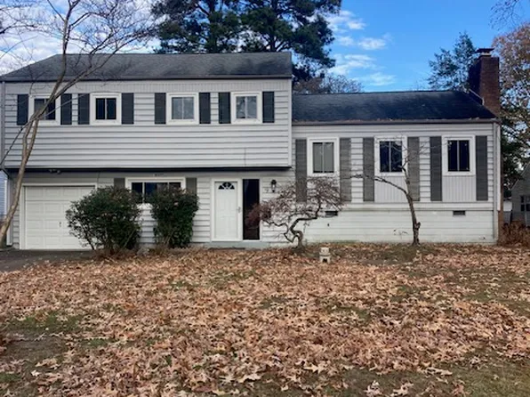 9 Briar Patch Pl, Newport News, VA 23606