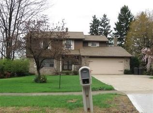 32862 Springside Ln, Solon, OH 44139