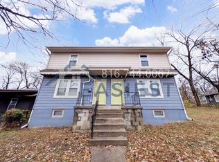 6023 Chestnut Ave, Kansas City, MO 64130
