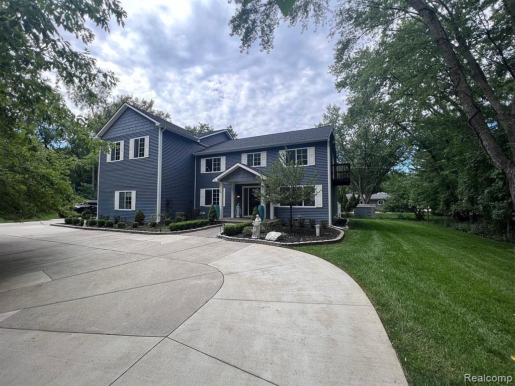 6532 Loveland St, West Bloomfield, MI 48322 Zillow
