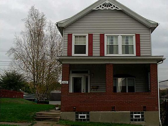 2nd image of 1527 Elm St