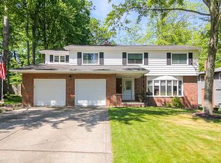 8011 Sierra Oval, Parma, OH 44130