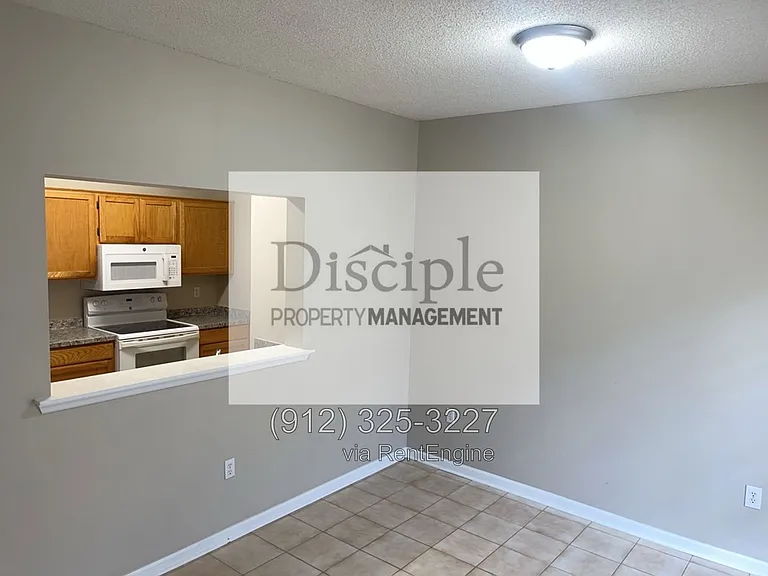 22 E Dubois St #7B — Photo 8