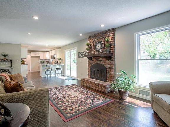 5th image of 10017 Larsen St