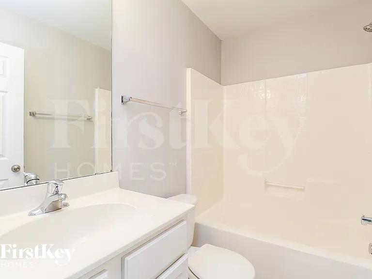 11259 Cypress View Dr — Photo 17