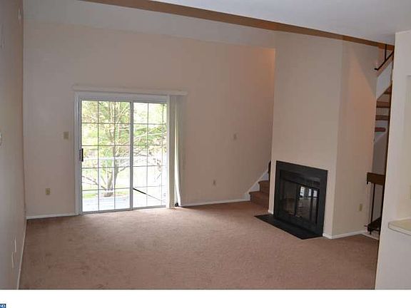 4th image of 402 Society Pl #A2