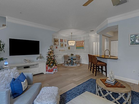 5th image of 776 Dakota Drive #103