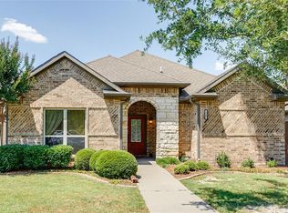 542 Oakridge Dr, Greenville, TX 75402