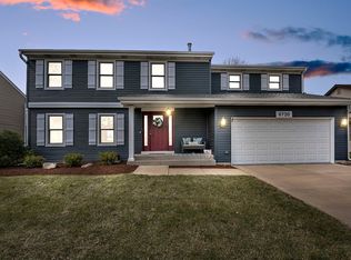 6720 Greenleaf St, Woodridge, IL 60517